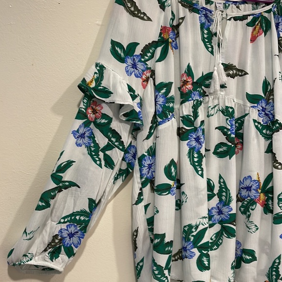 Old Navy top. XXL - Picture 5 of 8